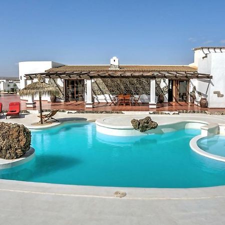 Villa La Senda Del Majorero Антигуа Екстериор снимка