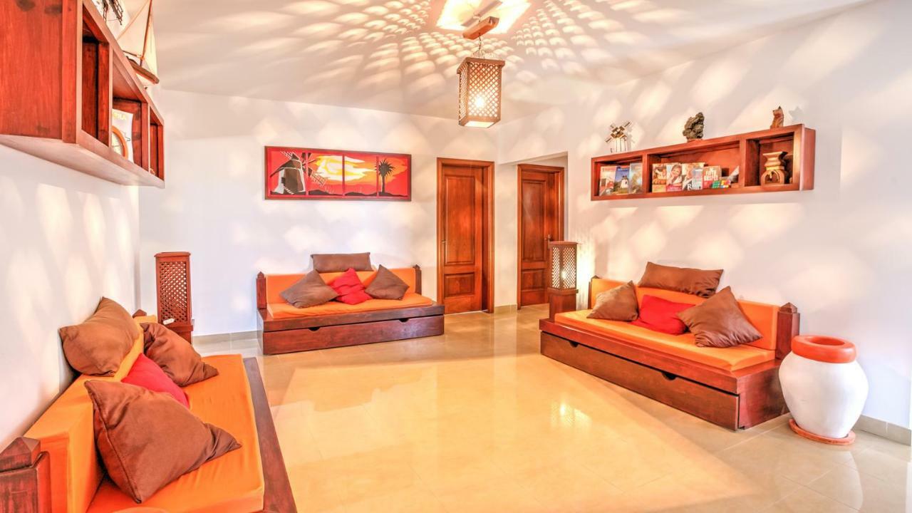 Villa La Senda Del Majorero Антигуа Екстериор снимка