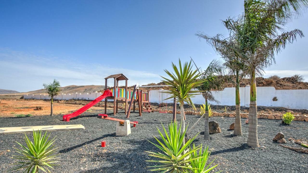 Villa La Senda Del Majorero Антигуа Екстериор снимка