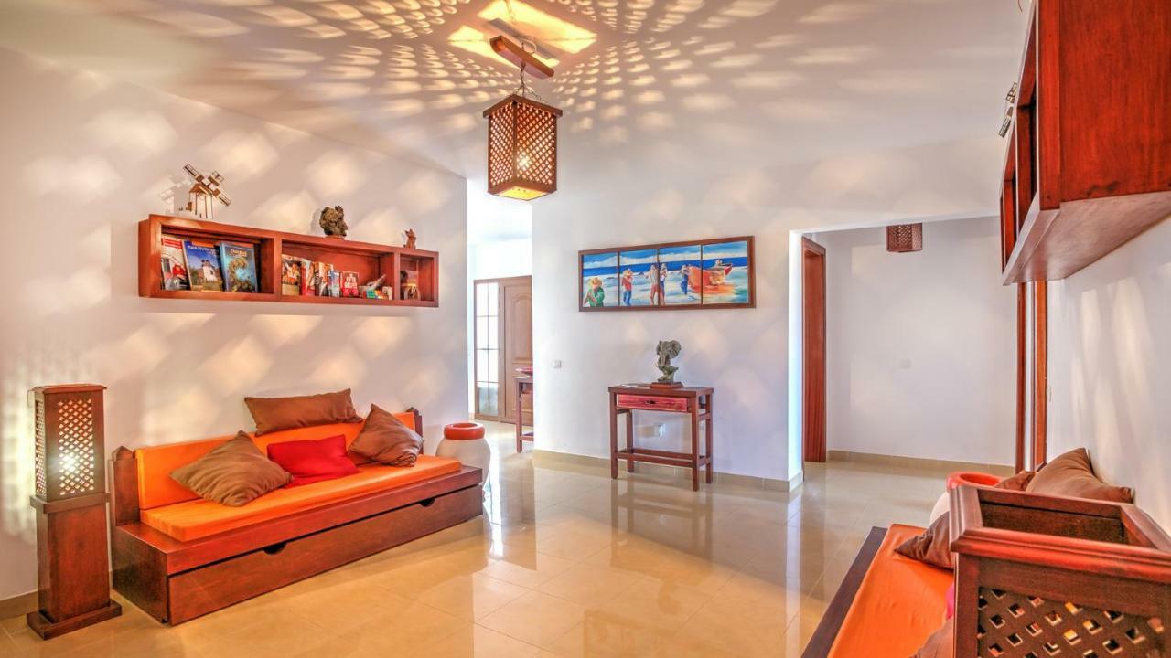 Villa La Senda Del Majorero Антигуа Екстериор снимка